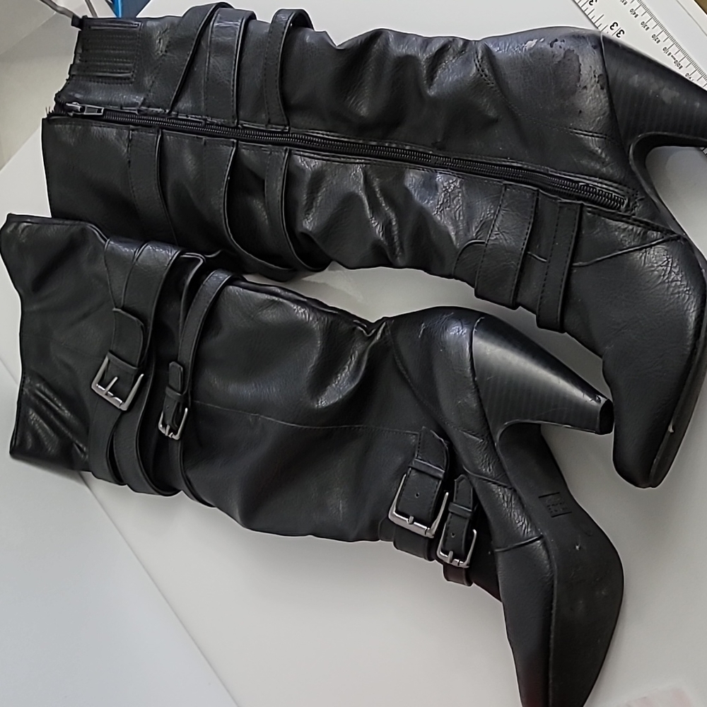 Dolce by Mojomoxy Black Boots - Size 9